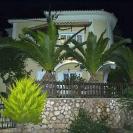 Vokamvilia Apartment&Studio Close to the sea Plános Esterno foto